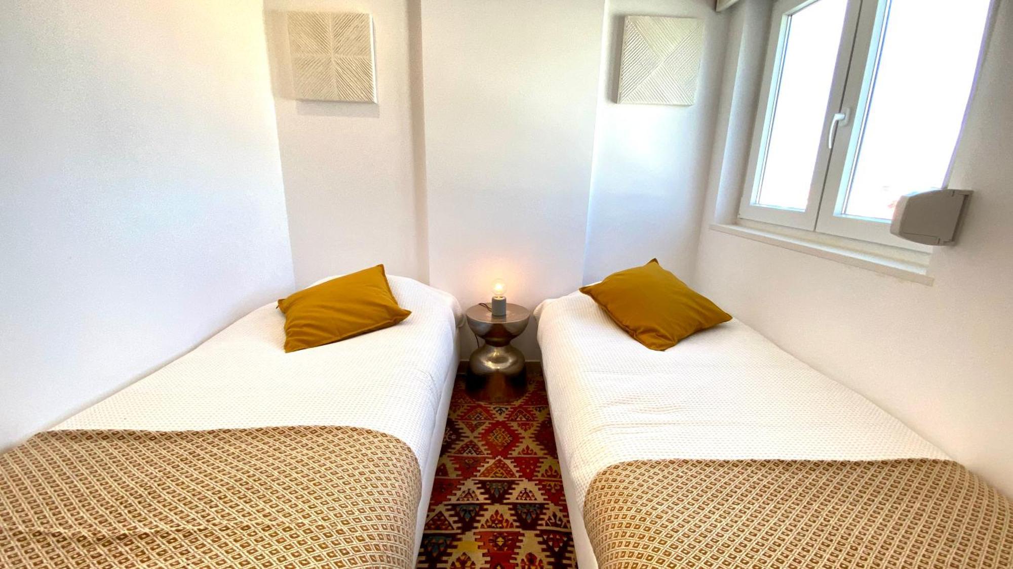 Chillin Santa Cruz Apartment - Close To Beach Retreat Bagian luar foto